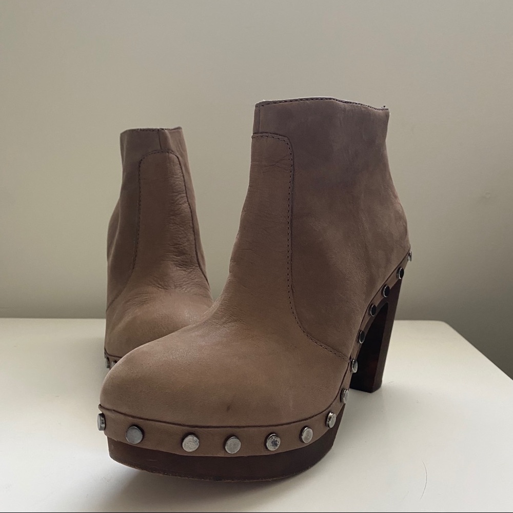 Cynthia Vincent Wiley ankle boots